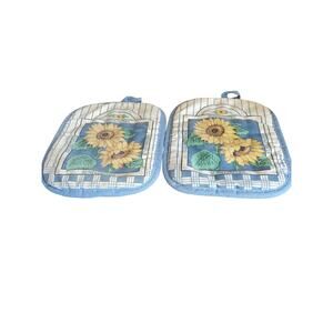 Vintage Sunflower Potholder Set – Quilted Kitchen Decor (Set of 2)